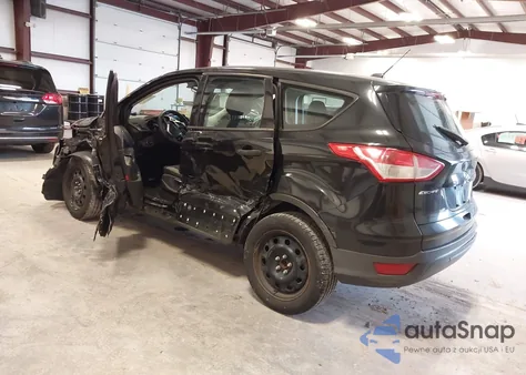 2013 Ford Escape S z USA, uszkodzony, nr VIN 1FMCU0F78DUD67020